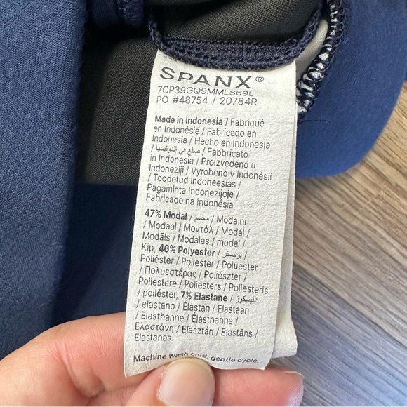 SPANX AirEssentials Striped Track Jacket Navy Blue Small Cropped Zip Pockets - Picture 3 of 7